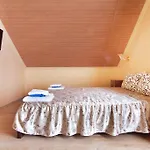 Montreal Inn *