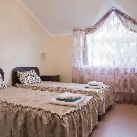 Montreal Inn *